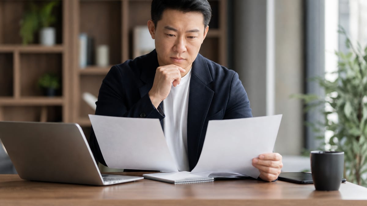 営業は外注・内製どっちが正解？判断基準・コスト比較・切り替えタイミングを完全解説