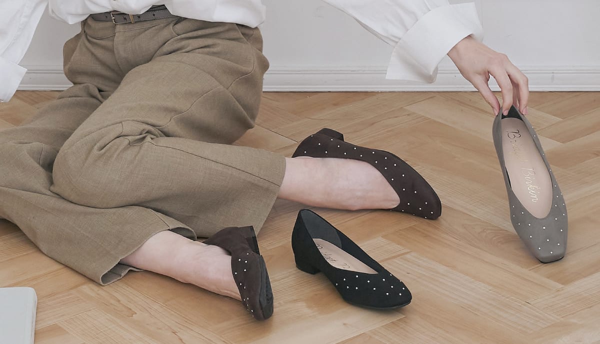 ドット パンプスは本当に使える？大人っぽく見えるコーデと選び方