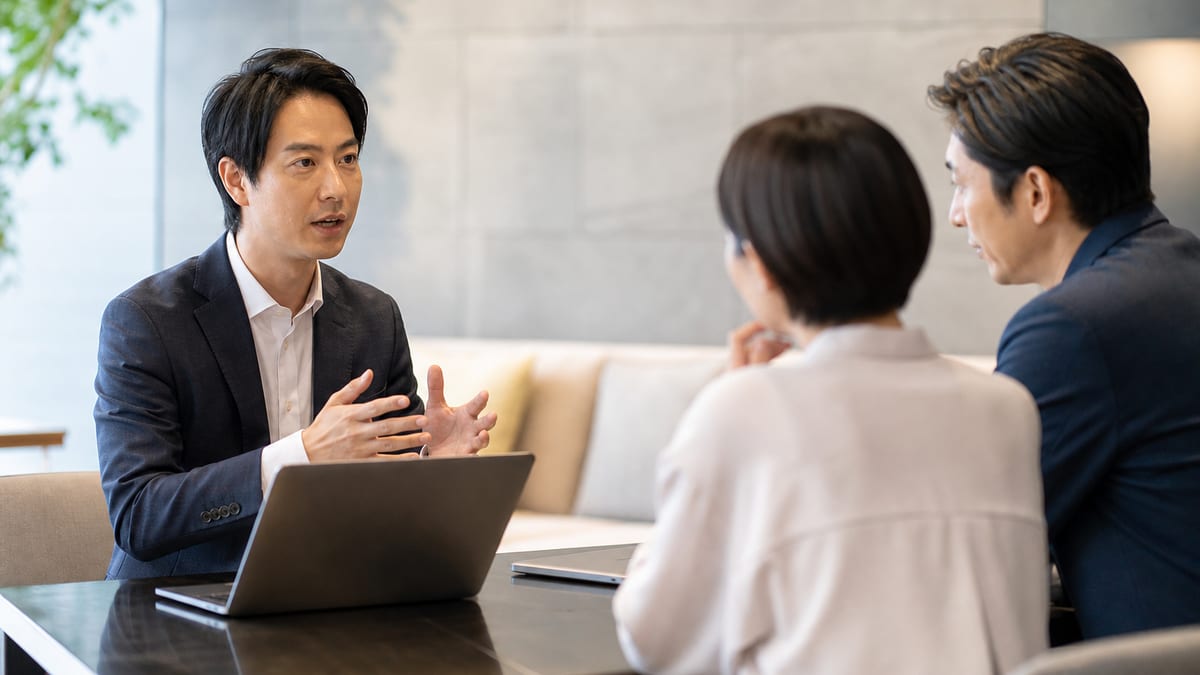 ChatGPT業務活用の相談ガイド｜あなたの状況別・最適なアプローチと外部パートナーの選び方