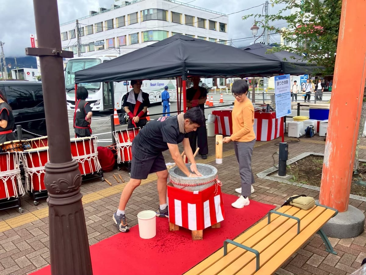 餅つき　自治会イベント　お雑煮